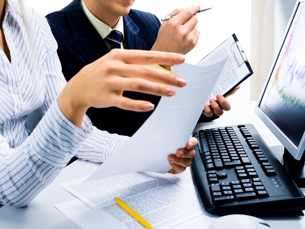 ADMINISTRATIVO/A COMERCIAL